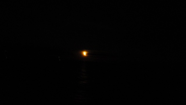 21.48 - 9.48pm - Moon rising 11-29-15